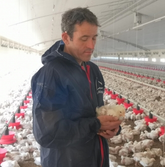 Fabrice et son poulet